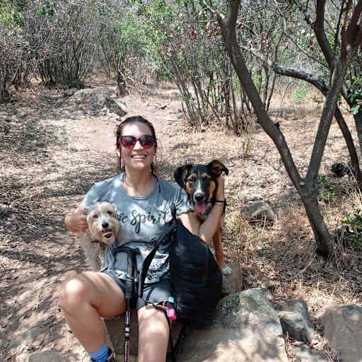 Profile image for pet sitters Natalia & Ximena
