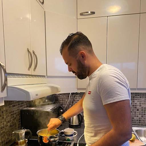 Profile image for pet sitter Roderick