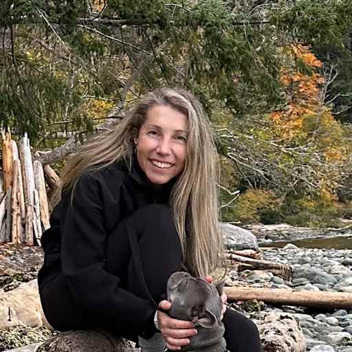 Profile image for pet sitters Janet & Eric