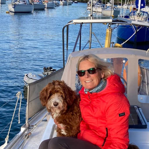 Profile image for pet sitter jane