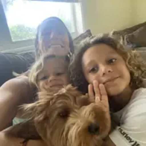 Profile image for pet sitter Elizabeth