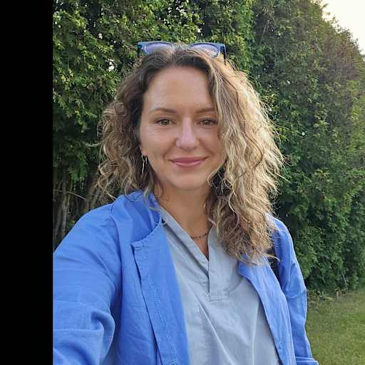 Profile image for pet sitter Nicole