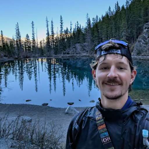 Profile image for pet sitter Andrew