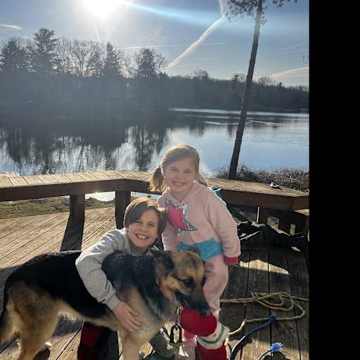 Profile image for pet sitters Erika & Nick
