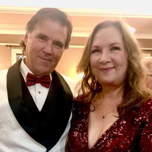 Profile image for pet sitters Ruth & Kevin 
