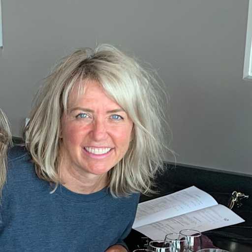 Profile image for pet sitter Julie