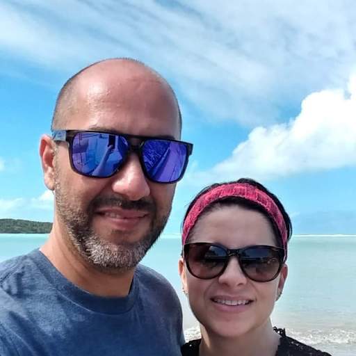Profile image for pet sitters Jessica & Jonas