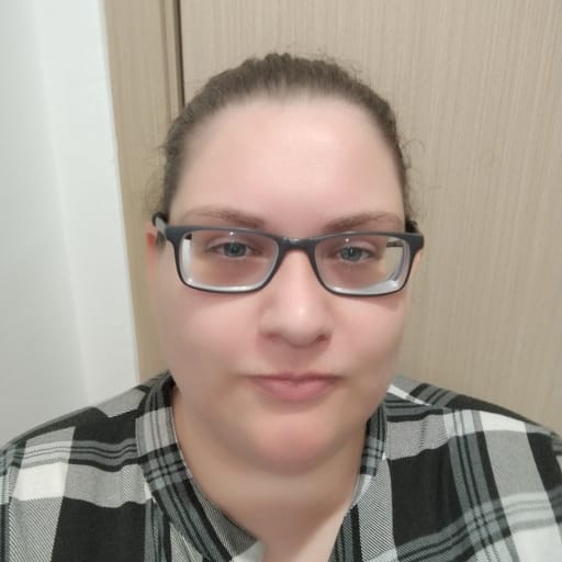 Profile image for pet sitter Claire