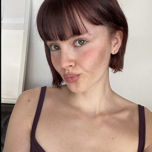 Profile image for pet sitter Josie