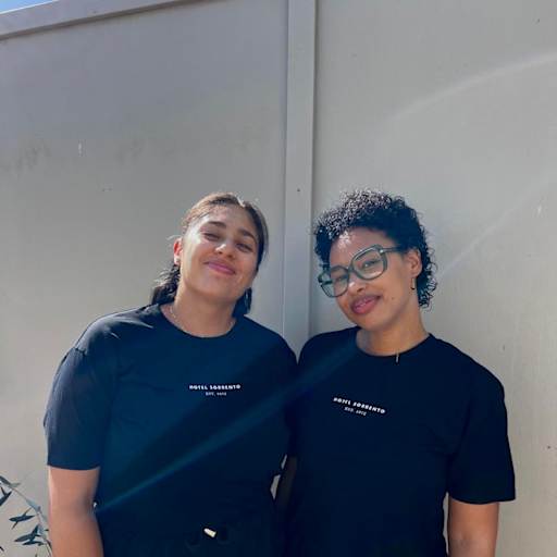 Profile image for pet sitters Pauline & Léa