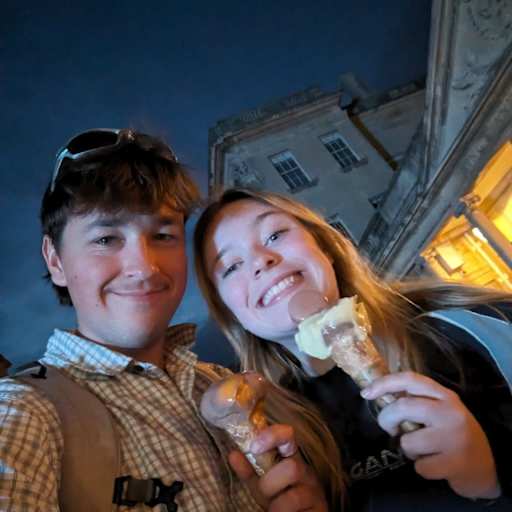 Profile image for pet sitters Thomas & Eliza