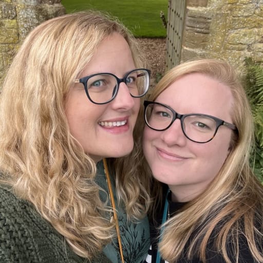Profile image for pet sitters Laura & Lauren 
