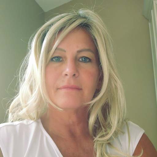 Profile image for pet sitter Debby