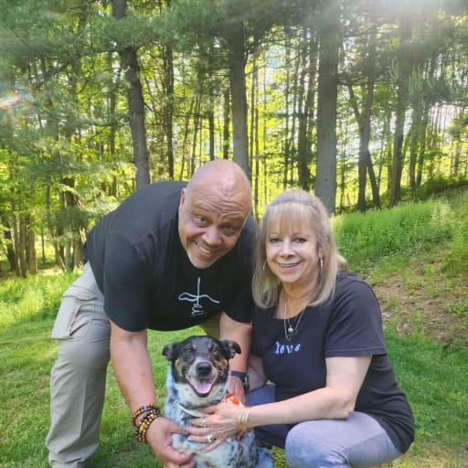 Profile image for pet sitters Roxanne & Steven