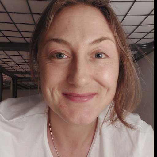 Profile image for pet sitters Jen & William