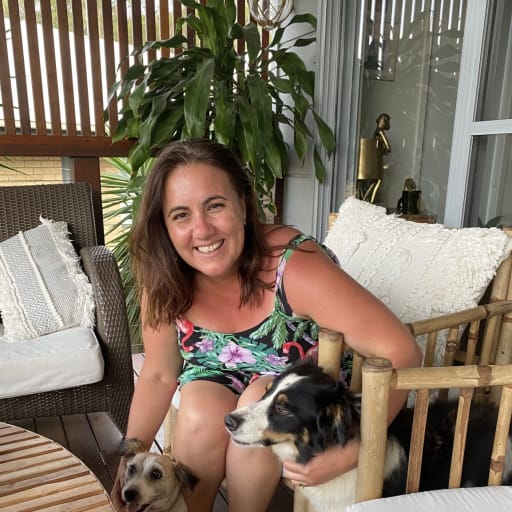 Profile image for pet sitter Caroline