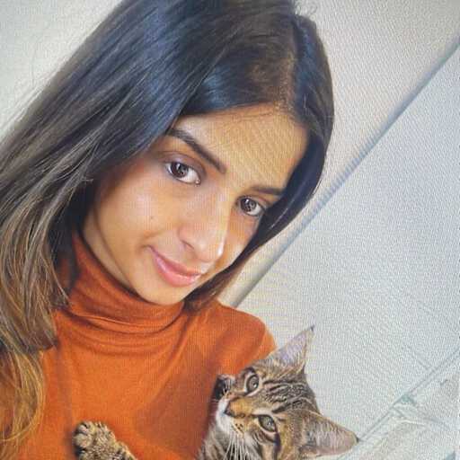 Profile image for pet sitter Shruti