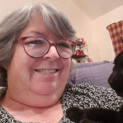 Profile image for pet sitter Sharon