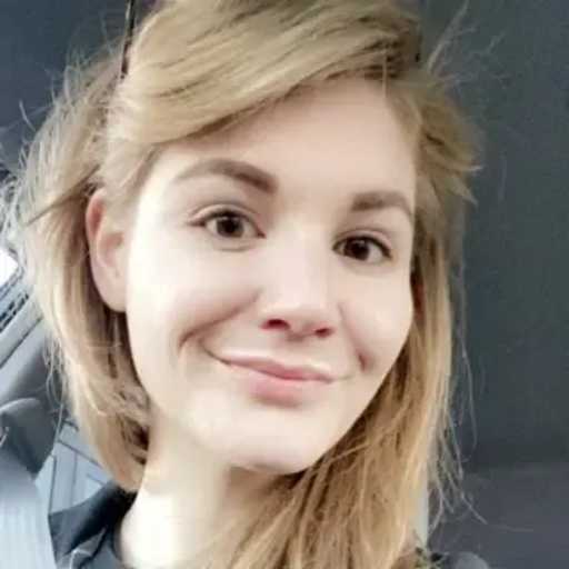 Profile image for pet sitter Colleen
