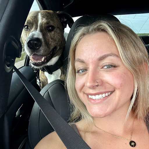 Profile image for pet sitter Lauren