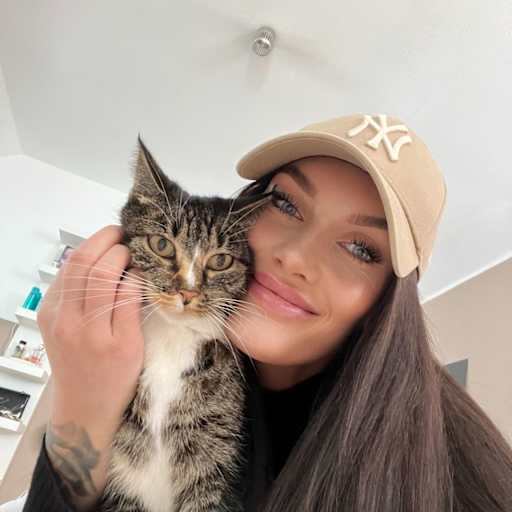 Profile image for pet sitter Michelle