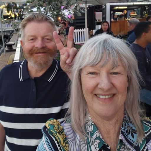 Profile image for pet sitters Lily & Rick