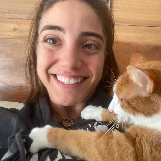 Profile image for pet sitter María
