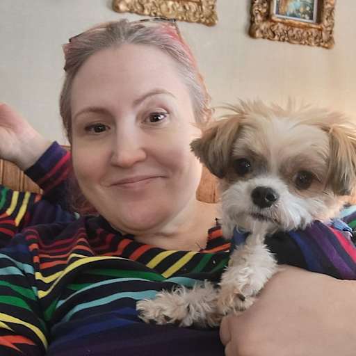 Profile image for pet sitter Erinn