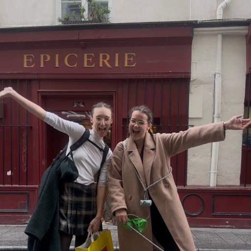 Profile image for pet sitters Lolie & Charlène