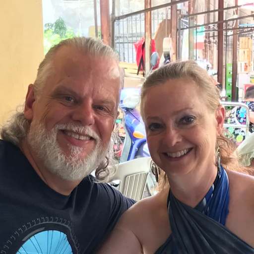 Profile image for pet sitters Jennifer & Gray