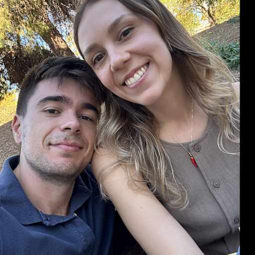 Profile image for pet sitters Pedro & Clara