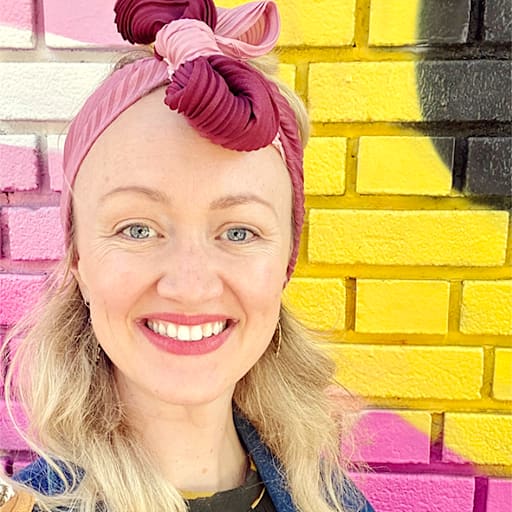 Profile image for pet sitter Tracy