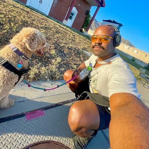 Profile image for pet sitter Eddington