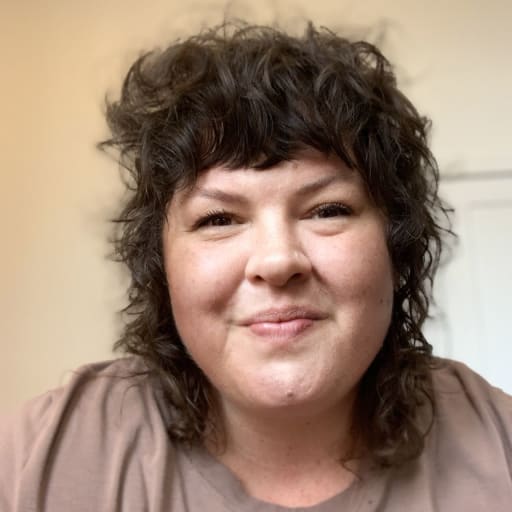 Profile image for pet sitter Emilie