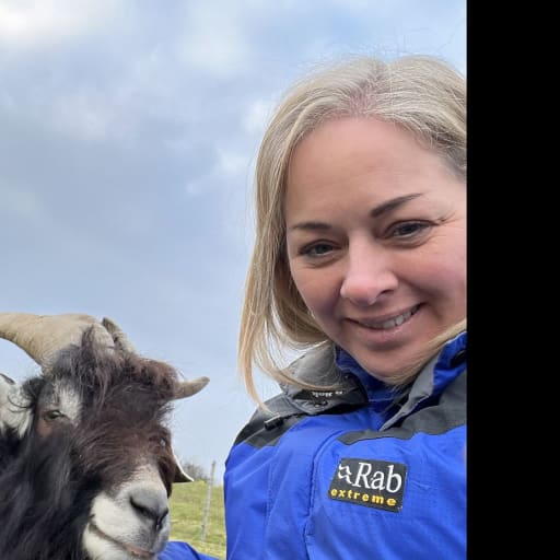 Profile image for pet sitters Nicky & Amelie 