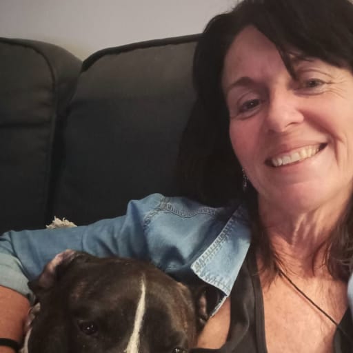 Profile image for pet sitter Aleta