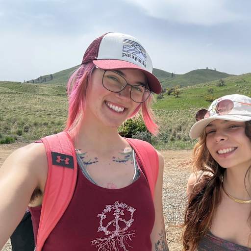 Profile image for pet sitters Madilynn & Malia