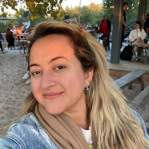 Profile image for pet sitter Joyce