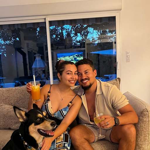 Profile image for pet sitters Lina & Sergio