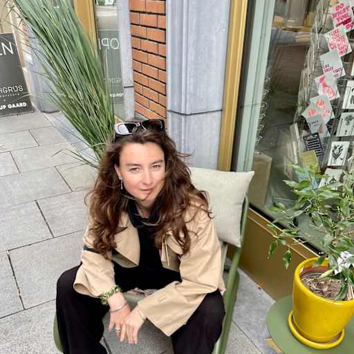 Profile image for pet sitter Julia