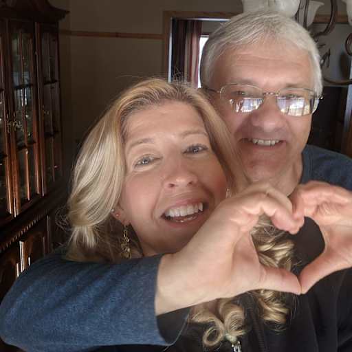 Profile image for pet sitters Mary & Glen