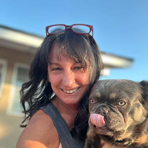 Profile image for pet sitter Karen