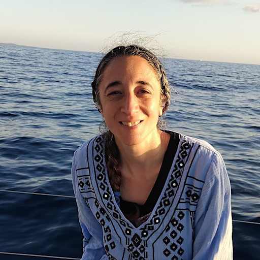Profile image for pet sitter Hana