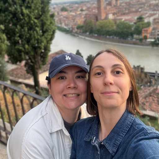 Profile image for pet sitters Elena & Sariia