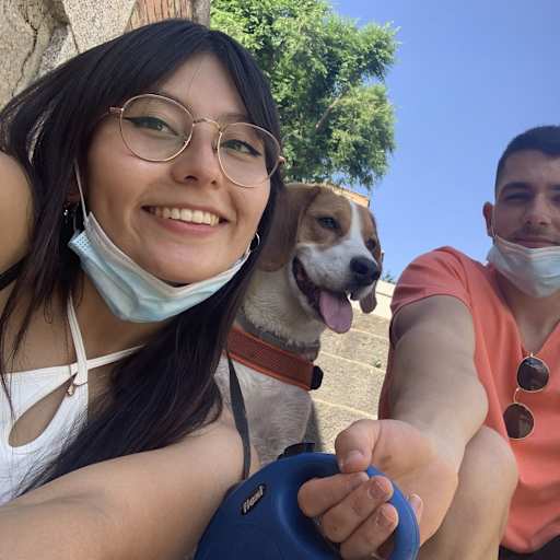 Profile image for pet sitters Paula & Jaime