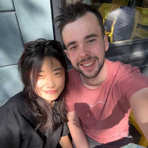 Profile image for pet sitters Seunghee & Jonathan