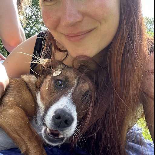 Profile image for pet sitter Camille