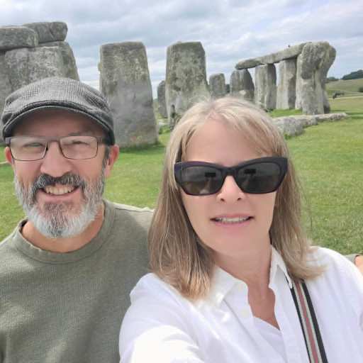 Profile image for pet sitters Dwayne & Lori