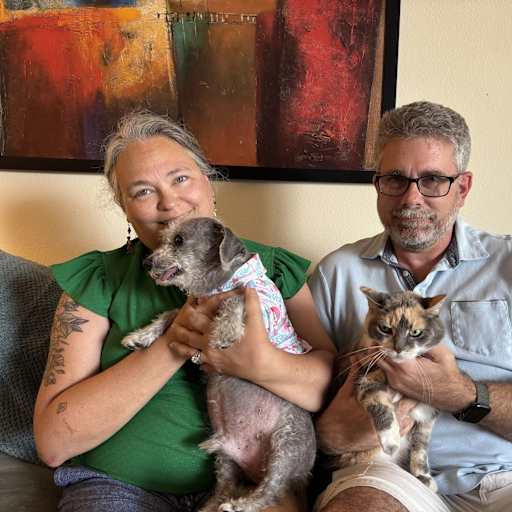 Profile image for pet sitters Felicia & Jeffrey