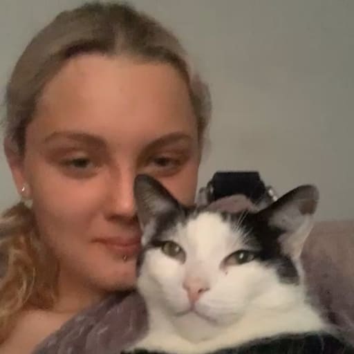 Profile image for pet sitters Teigan & Jamie